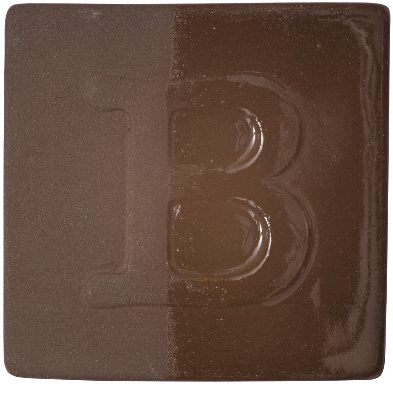 Engobe Dark Brown